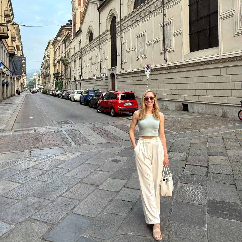 Meet your Posher, Cali